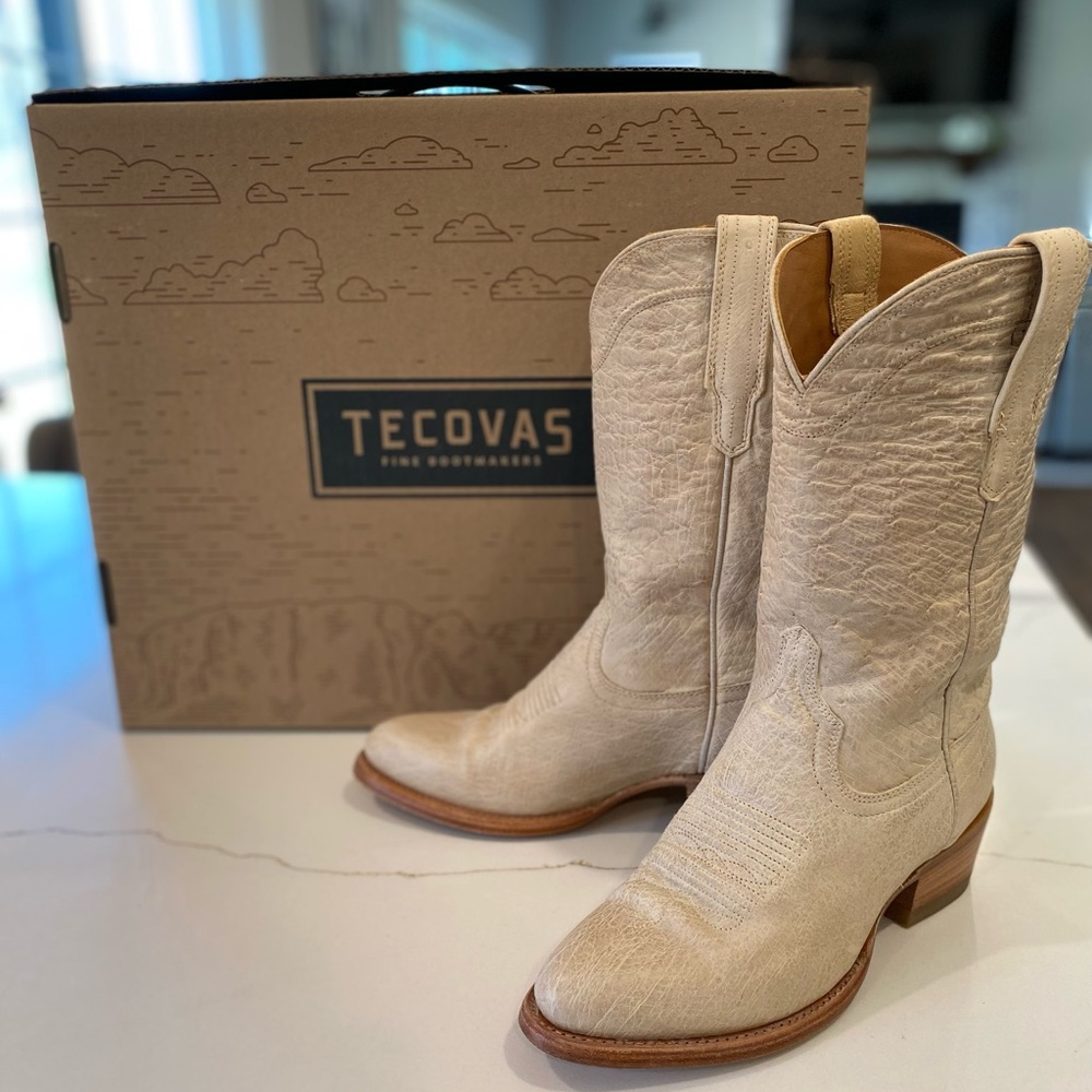✨Like New Women's Tecovas Chloe in Pearl 7.5✨